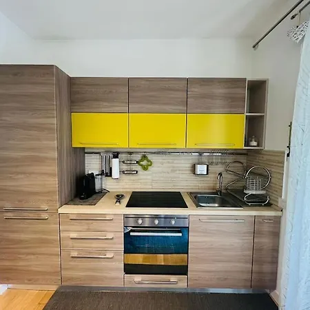 Villa Enchanting Garden Retreat