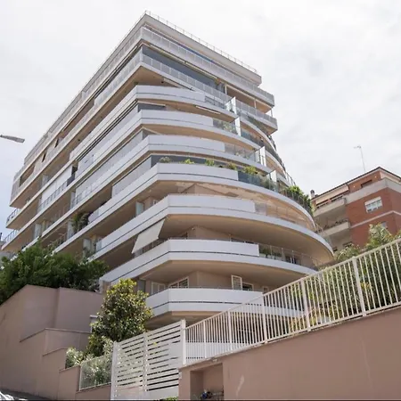 Villa Enchanting Garden Retreat *