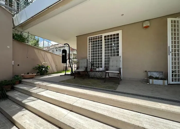 Enchanting Garden Retreat *