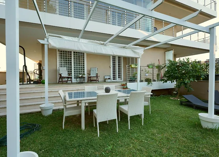 Enchanting Garden Retreat 罗马